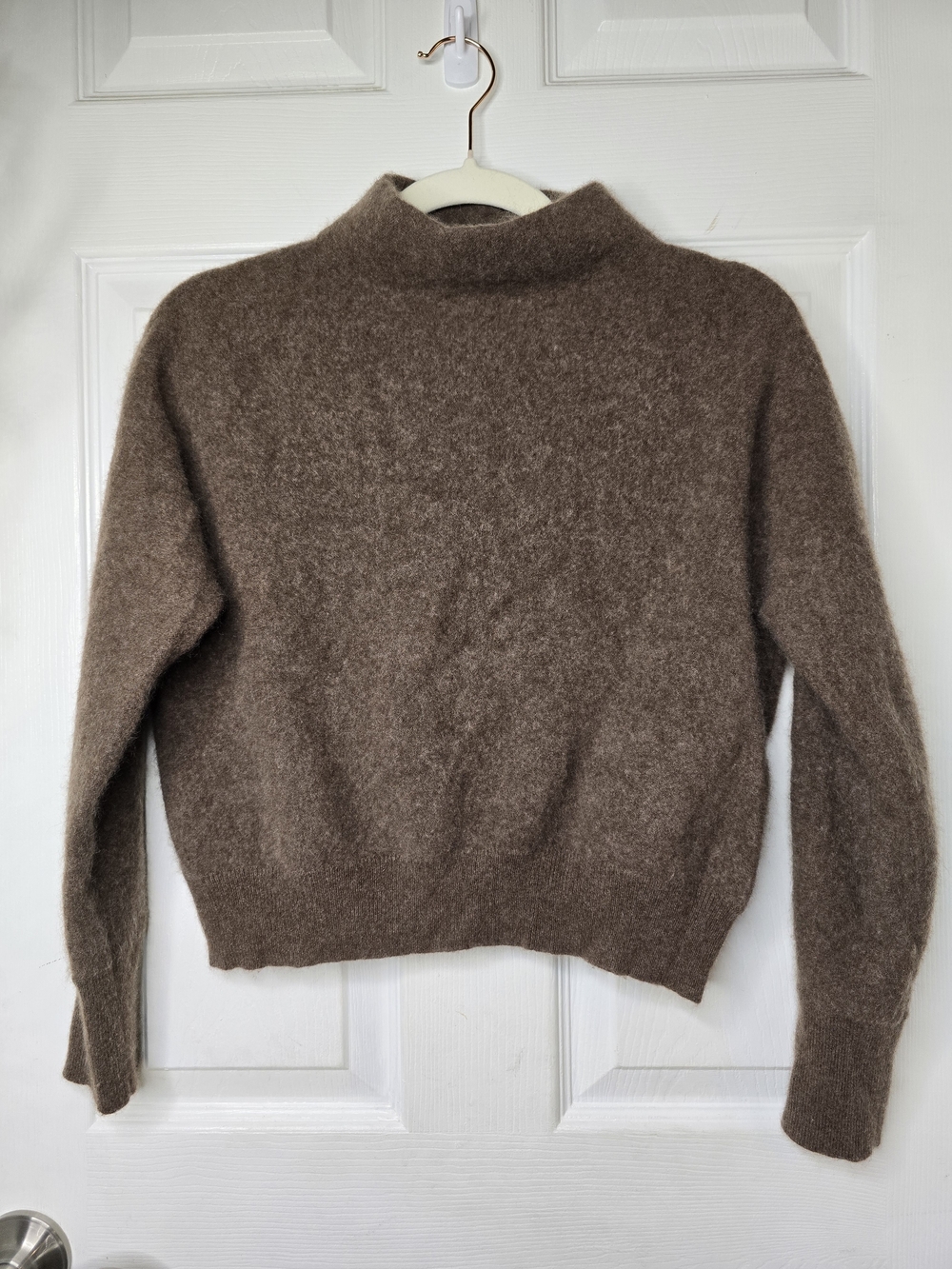 Tahari 100% 2-Ply Cashmere Mock Neck Cropped Sweater S
